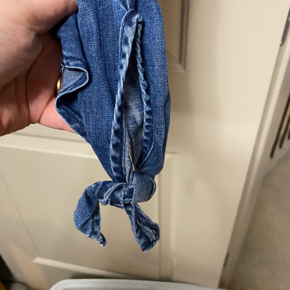 Rails denim top, tencel material , ties on the wrist - Picture 2 of 2